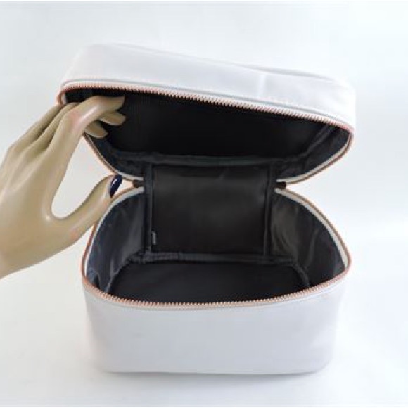 Atom Cosmetic Zip Case - Picture 5 of 5